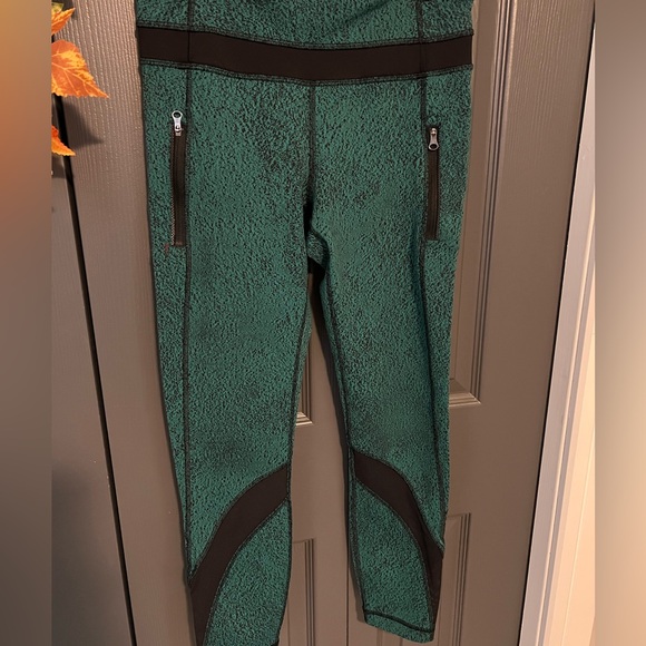 Lululemon Inspire Tight II - Picture 11 of 12